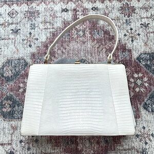 Vintage Palizzio Ivory Snake skin pattern Purse
